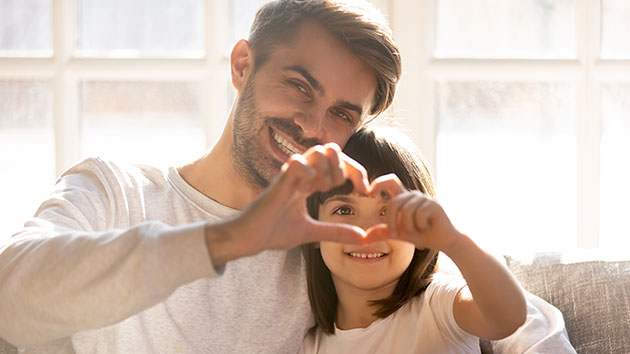 Vater mit seiner Tochter